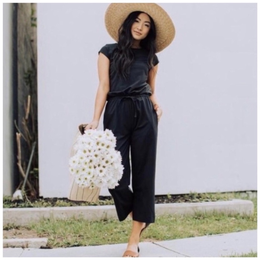 Albion Black Cap-Sleeve Wide-Leg Jumpsuit - Picture 2 of 7